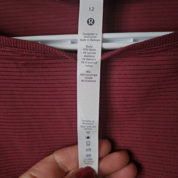 Women's Red Lululemon Long Sleeve Top - Picture 3 of 5